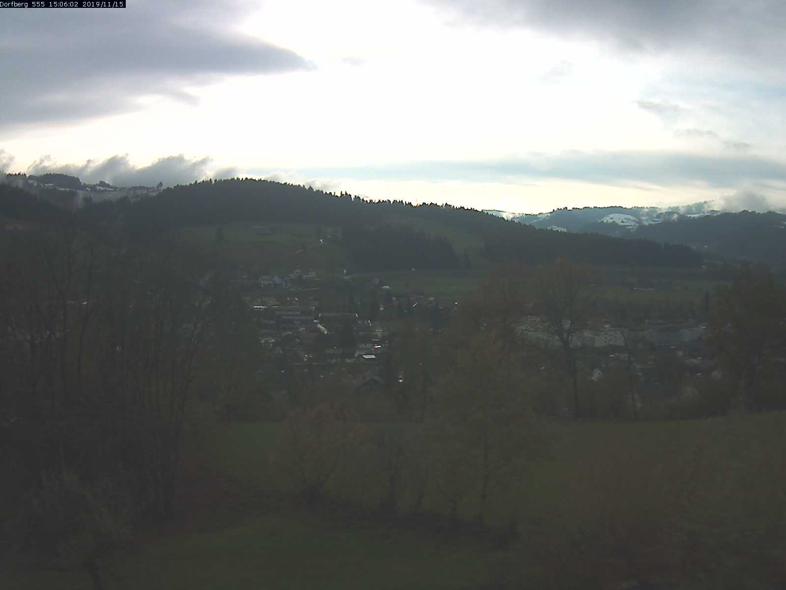 Webcam-Bild: Aussicht vom Dorfberg in Langnau 20191115-150602
