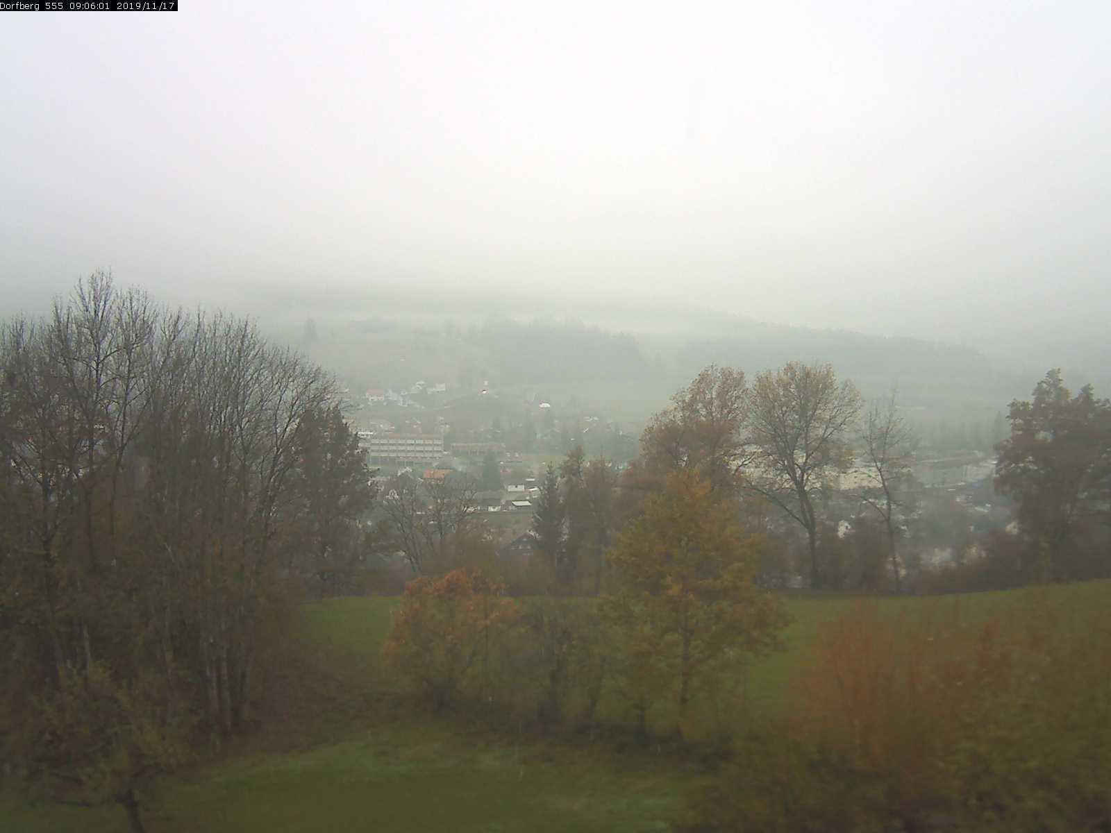 Webcam-Bild: Aussicht vom Dorfberg in Langnau 20191117-090601