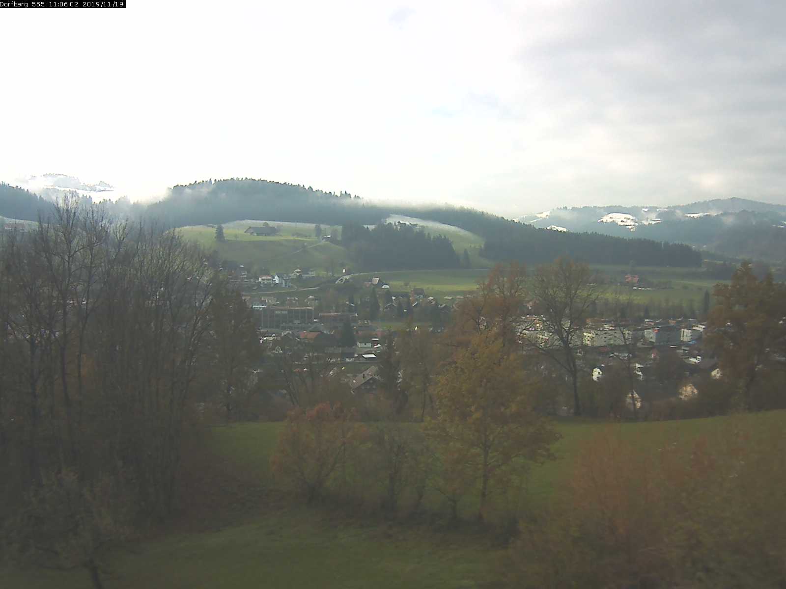 Webcam-Bild: Aussicht vom Dorfberg in Langnau 20191119-110601