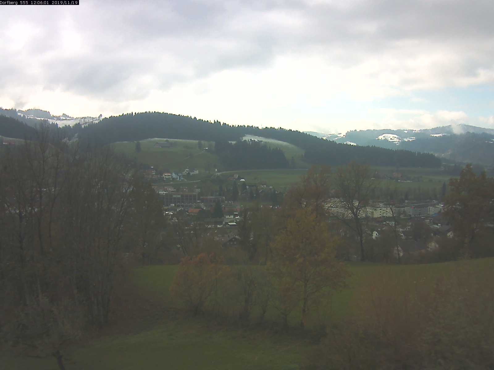 Webcam-Bild: Aussicht vom Dorfberg in Langnau 20191119-120601