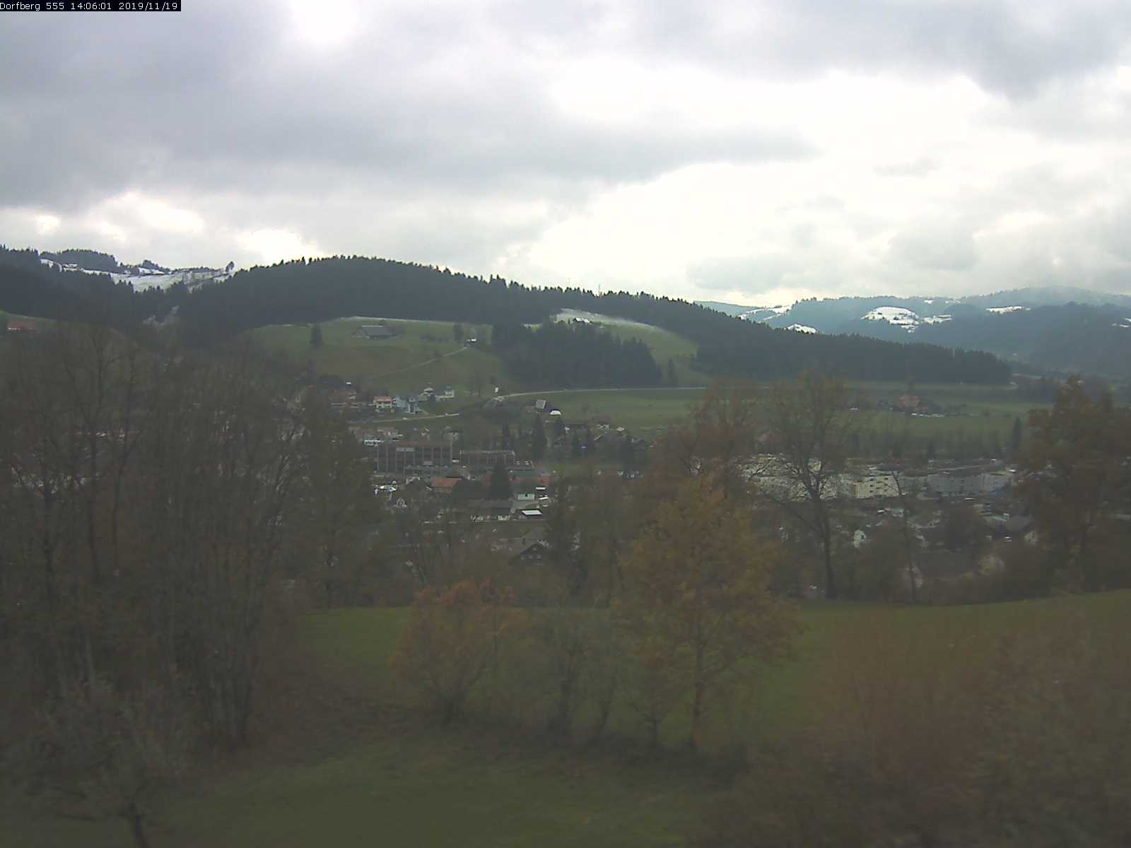 Webcam-Bild: Aussicht vom Dorfberg in Langnau 20191119-140601