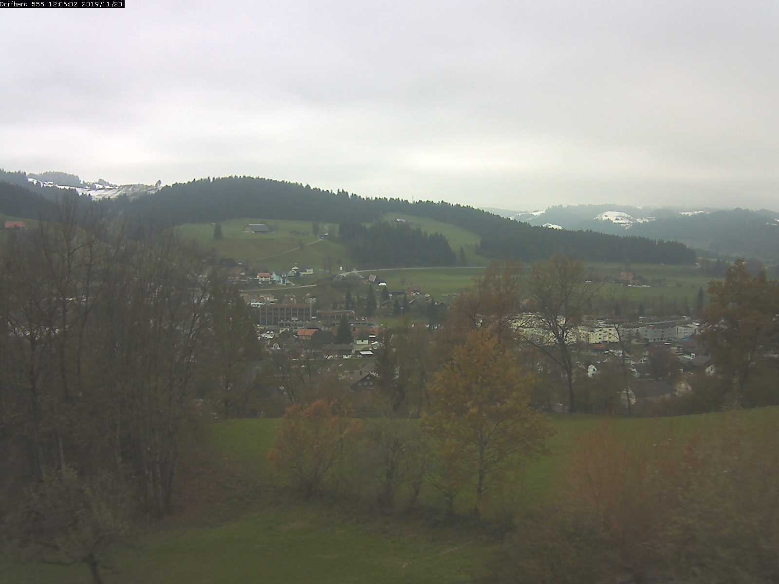 Webcam-Bild: Aussicht vom Dorfberg in Langnau 20191120-120601