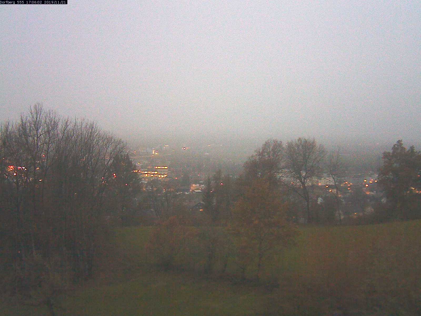 Webcam-Bild: Aussicht vom Dorfberg in Langnau 20191121-170601