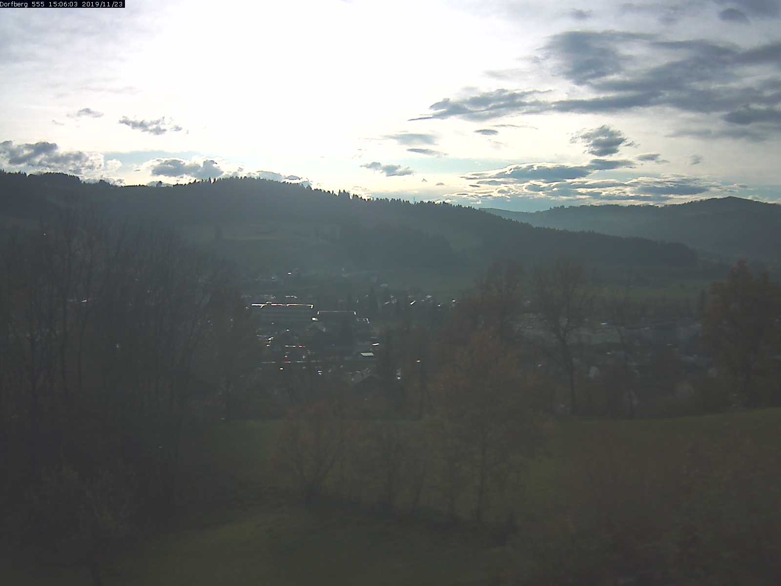 Webcam-Bild: Aussicht vom Dorfberg in Langnau 20191123-150601