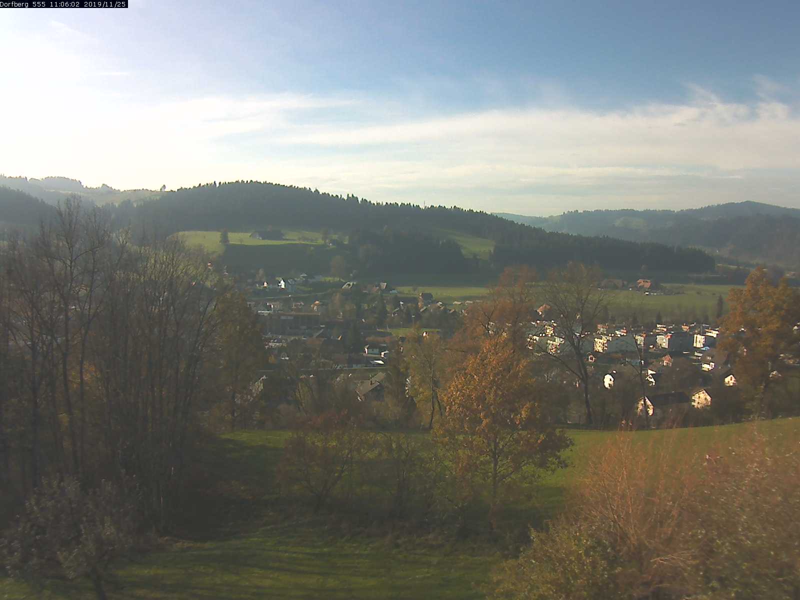 Webcam-Bild: Aussicht vom Dorfberg in Langnau 20191125-110601