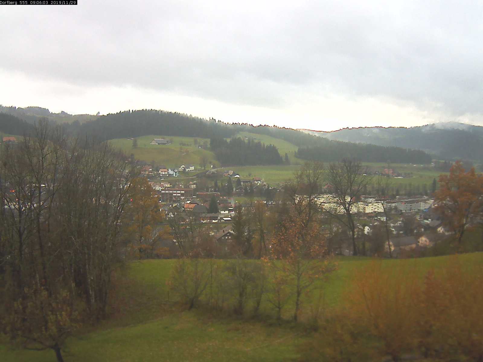 Webcam-Bild: Aussicht vom Dorfberg in Langnau 20191129-090601