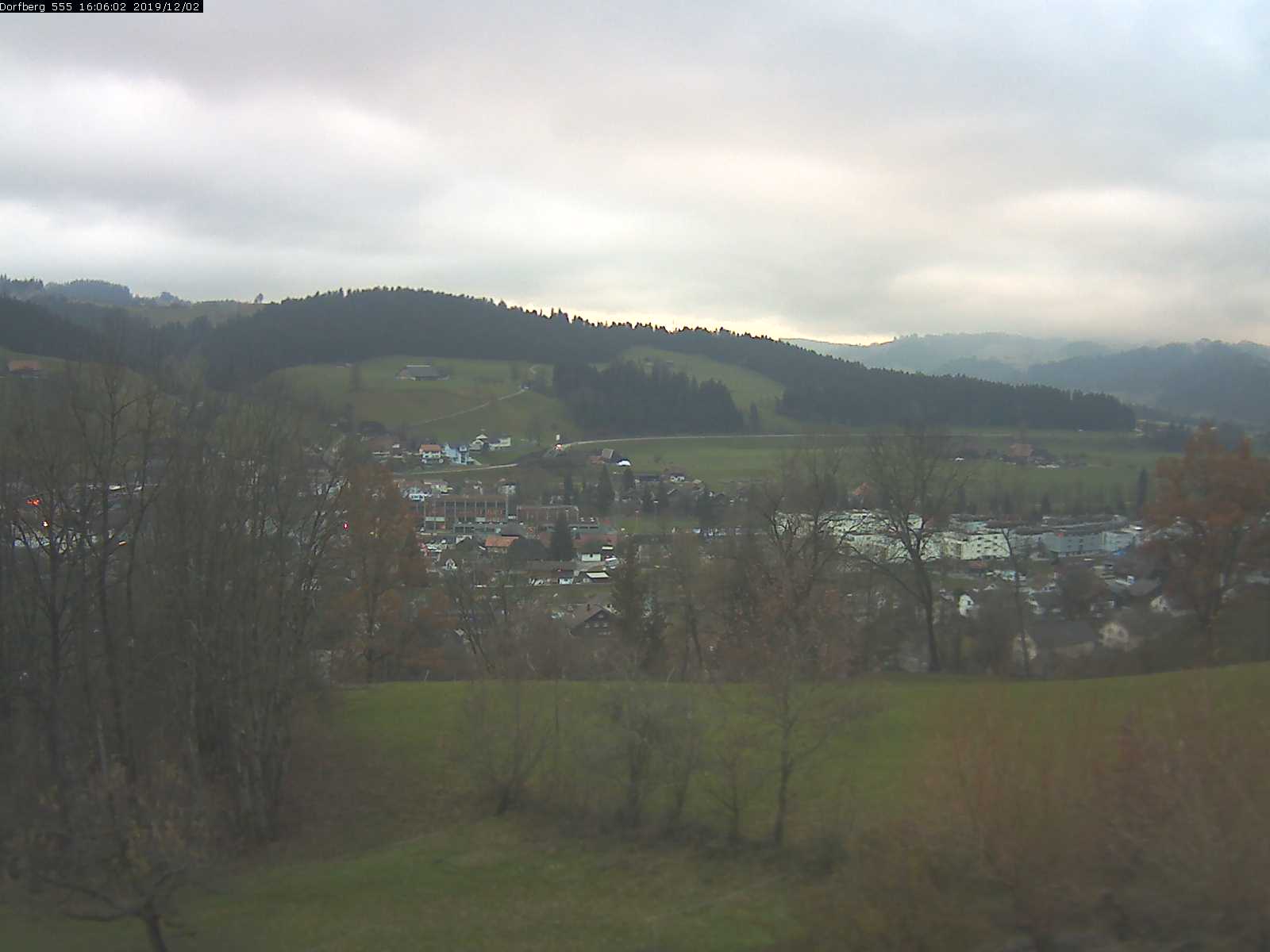 Webcam-Bild: Aussicht vom Dorfberg in Langnau 20191202-160601