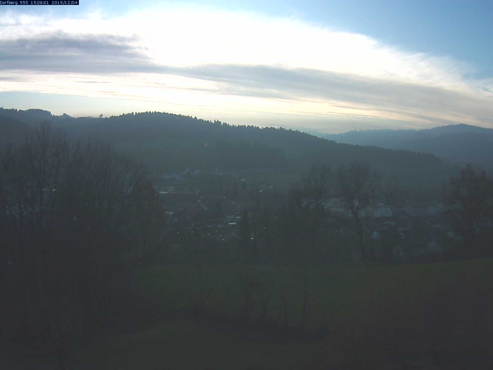 Webcam-Bild: Aussicht vom Dorfberg in Langnau 20191204-150601