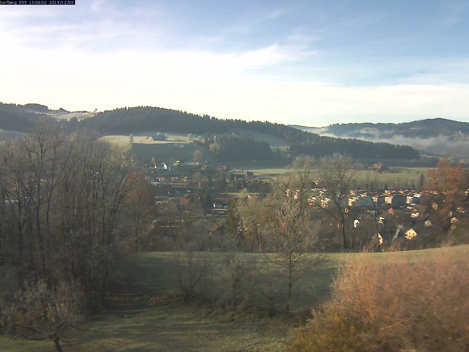 Webcam-Bild: Aussicht vom Dorfberg in Langnau 20191205-100601