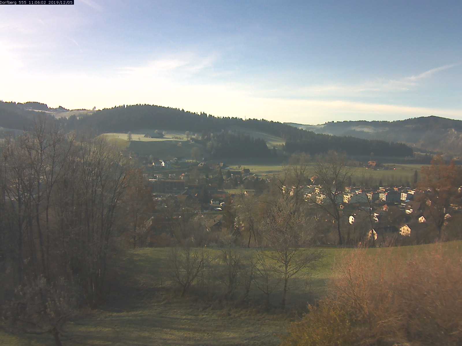 Webcam-Bild: Aussicht vom Dorfberg in Langnau 20191205-110601