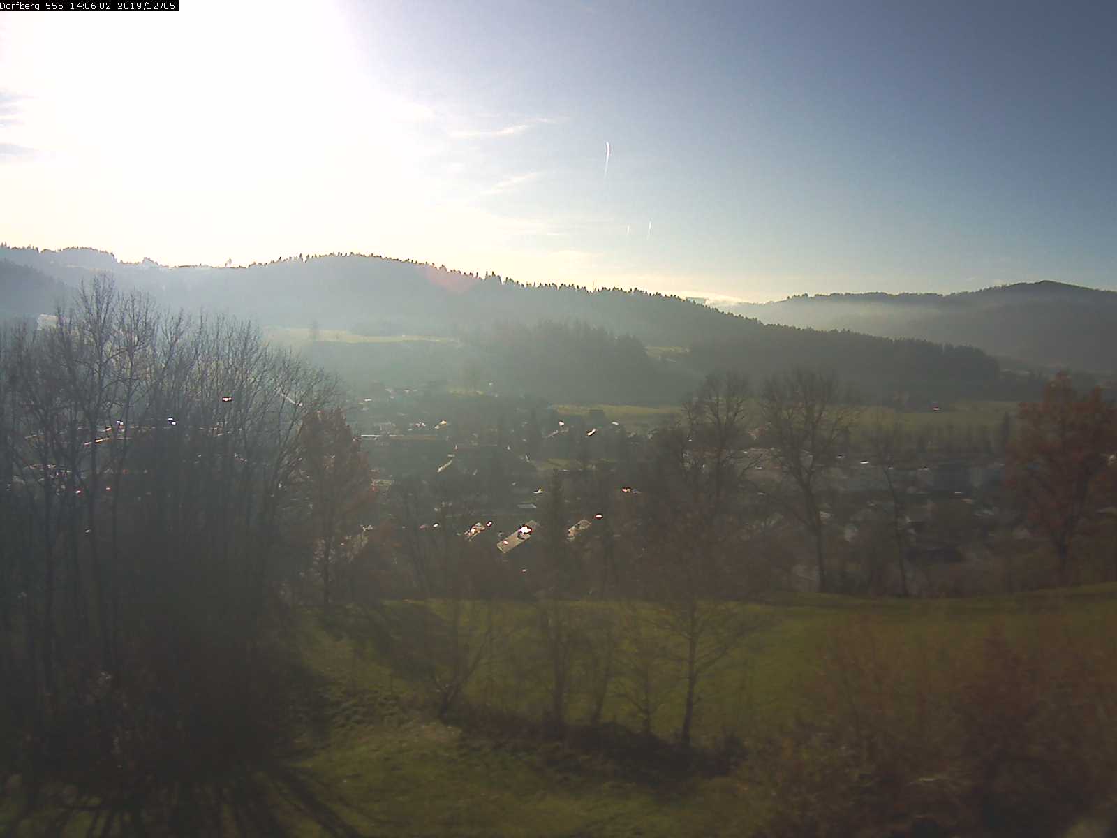 Webcam-Bild: Aussicht vom Dorfberg in Langnau 20191205-140601