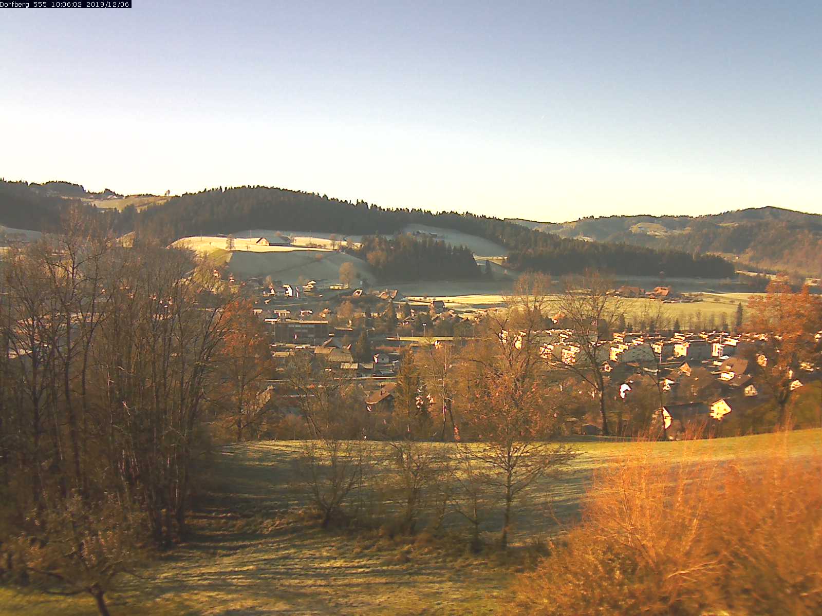 Webcam-Bild: Aussicht vom Dorfberg in Langnau 20191206-100601