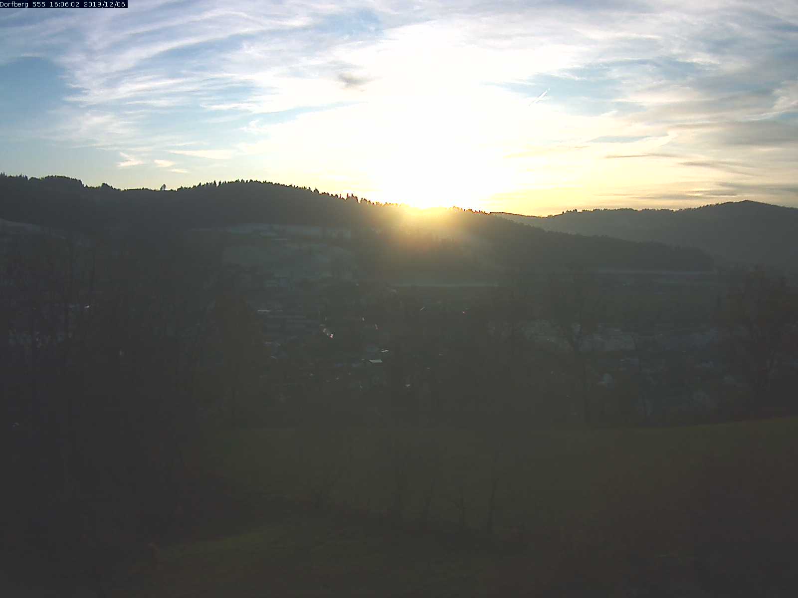 Webcam-Bild: Aussicht vom Dorfberg in Langnau 20191206-160602