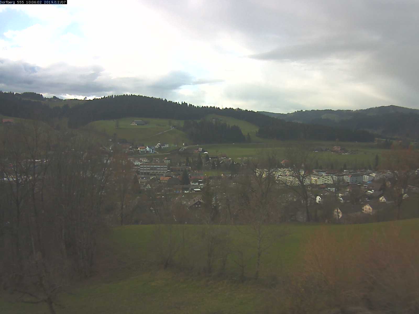 Webcam-Bild: Aussicht vom Dorfberg in Langnau 20191207-100601