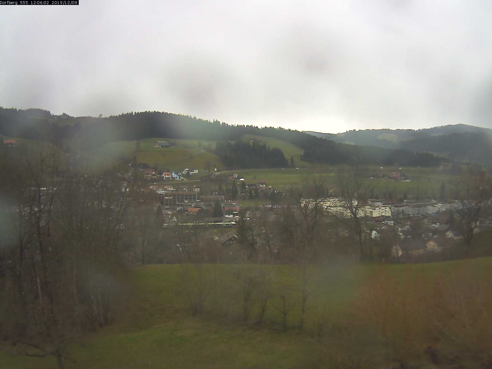 Webcam-Bild: Aussicht vom Dorfberg in Langnau 20191209-120601