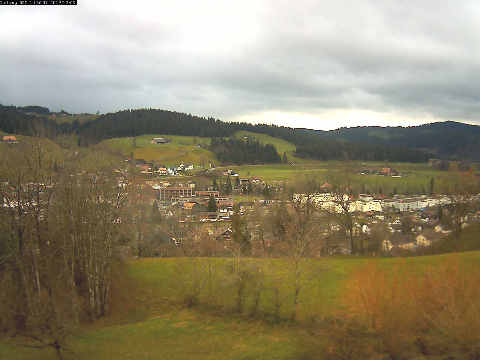 Webcam-Bild: Aussicht vom Dorfberg in Langnau 20191209-140601