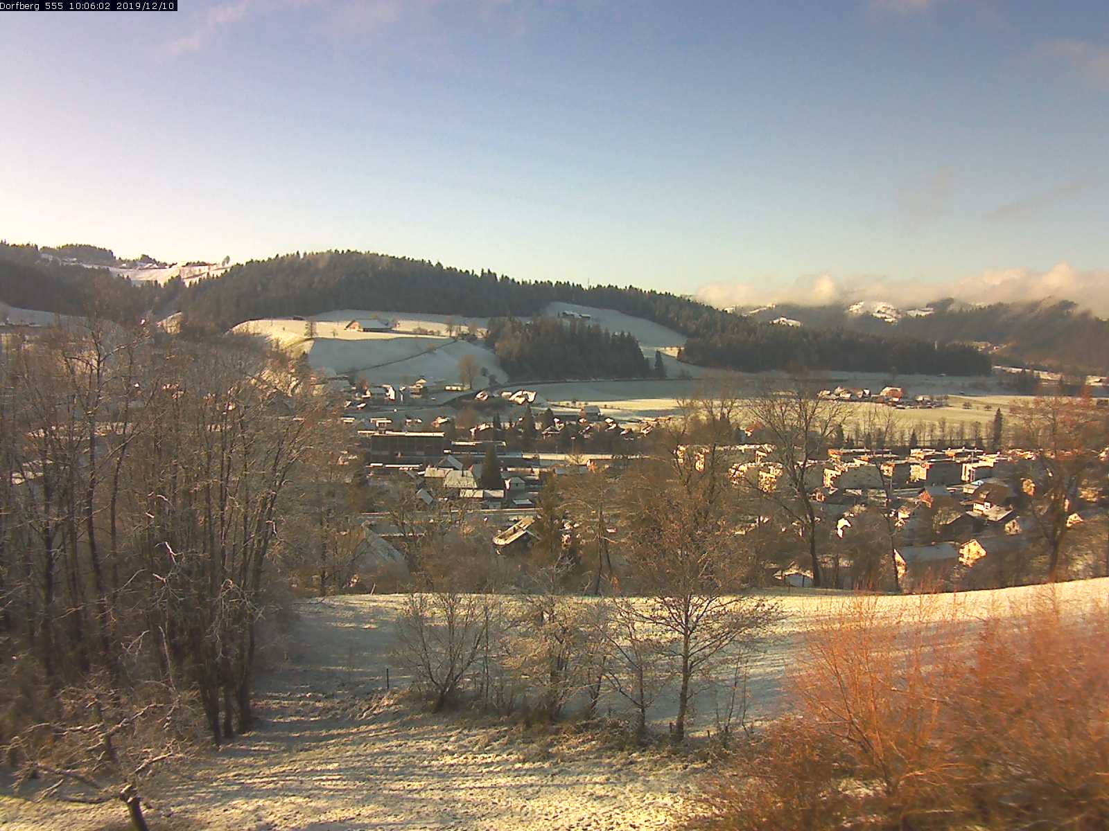 Webcam-Bild: Aussicht vom Dorfberg in Langnau 20191210-100601