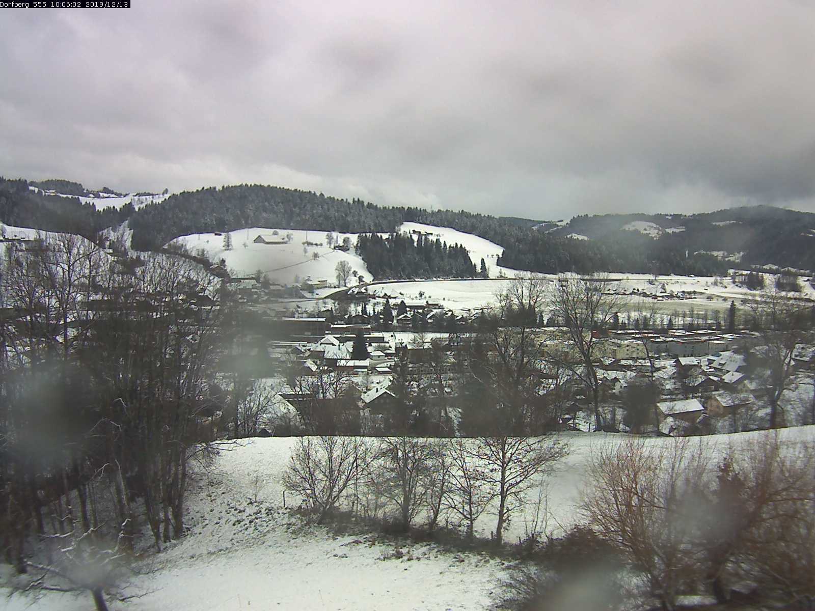 Webcam-Bild: Aussicht vom Dorfberg in Langnau 20191213-100601