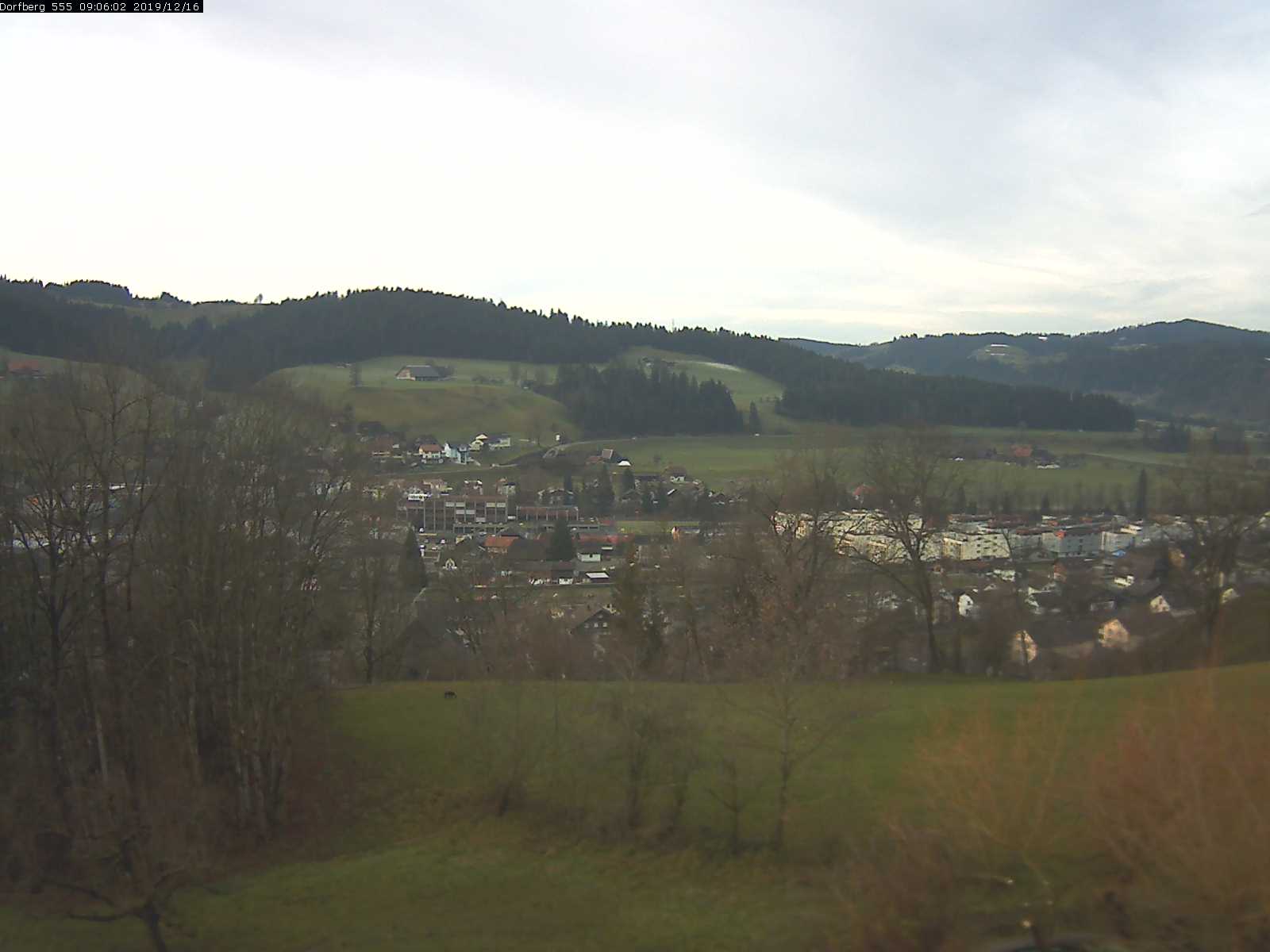 Webcam-Bild: Aussicht vom Dorfberg in Langnau 20191216-090601