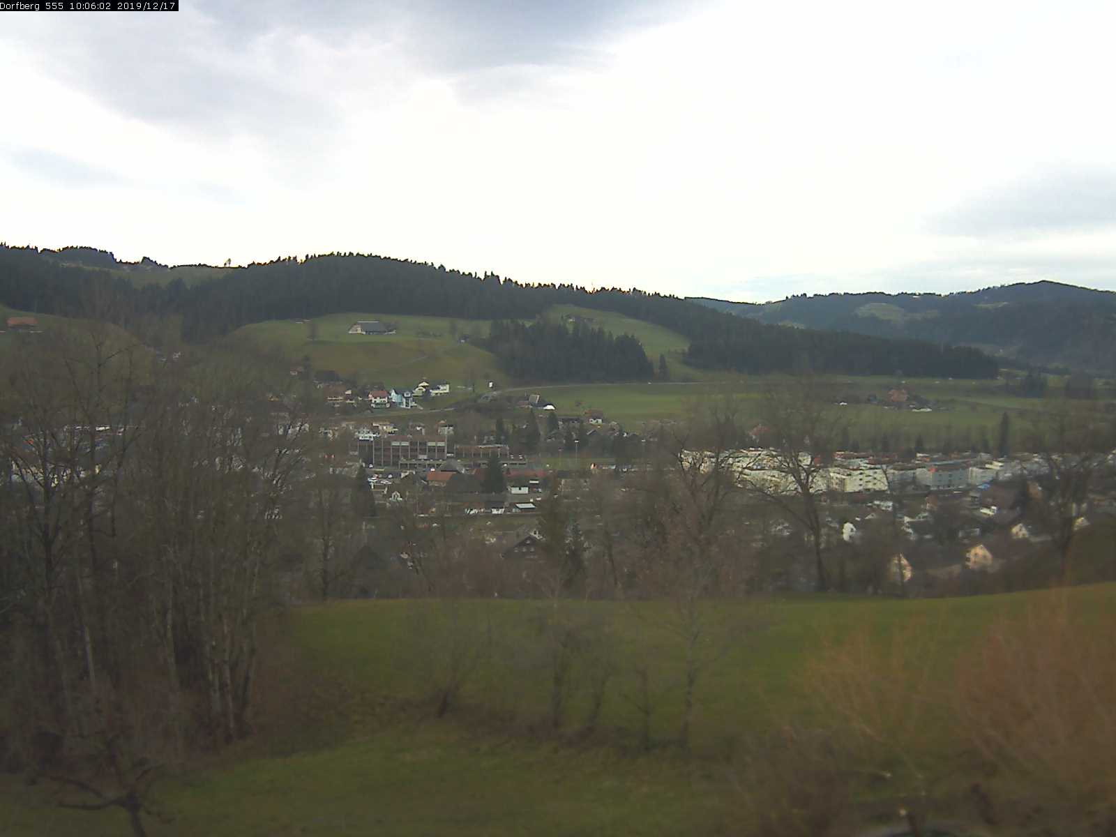Webcam-Bild: Aussicht vom Dorfberg in Langnau 20191217-100601
