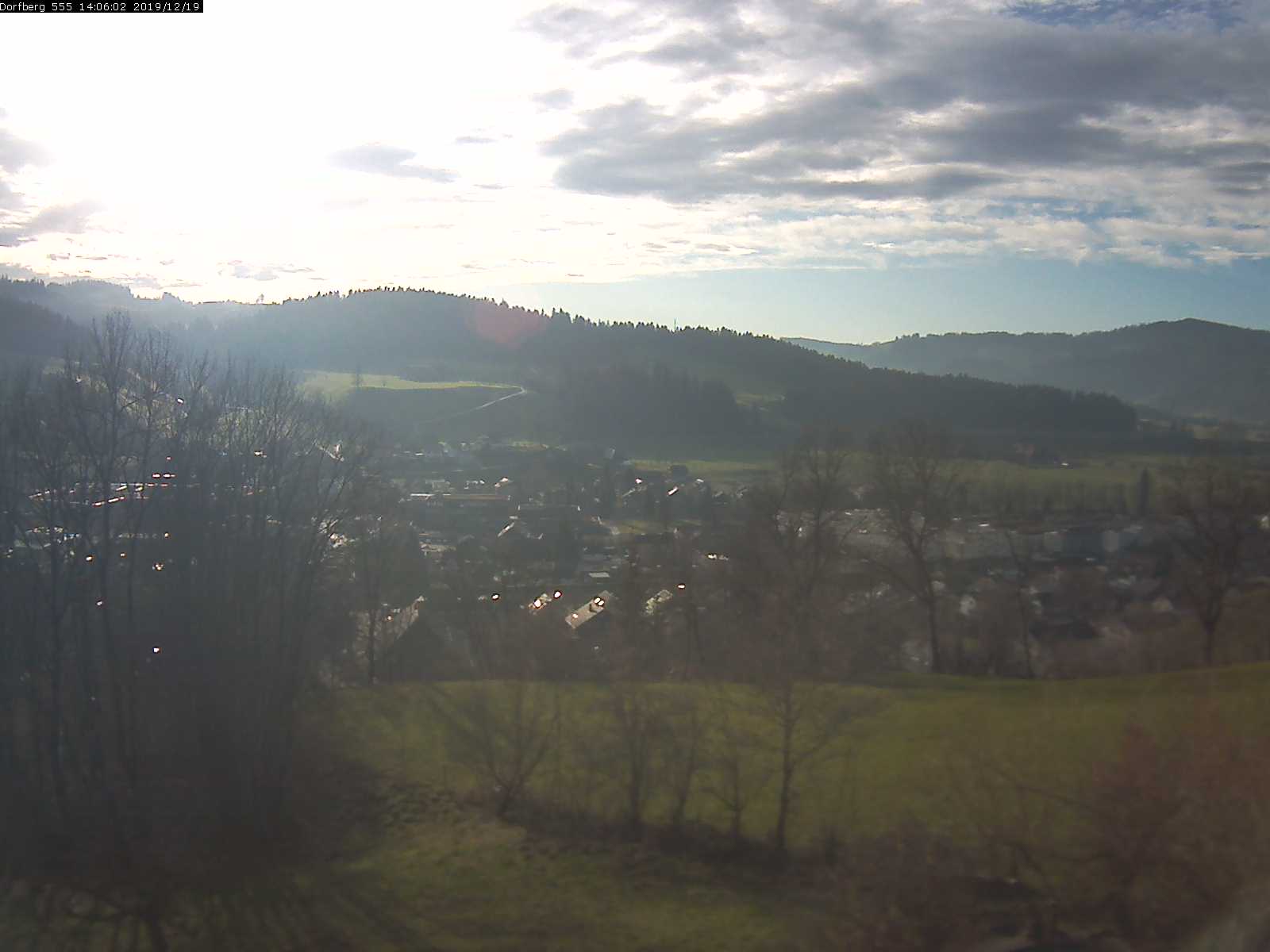 Webcam-Bild: Aussicht vom Dorfberg in Langnau 20191219-140601