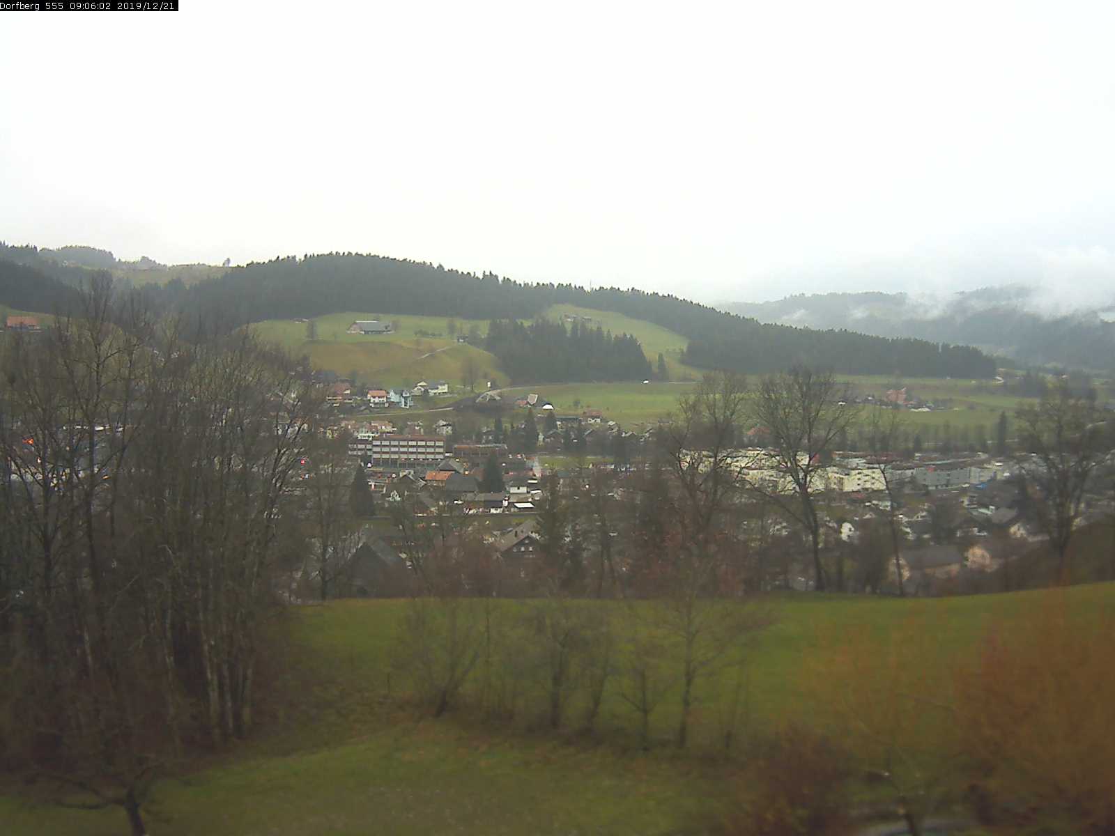 Webcam-Bild: Aussicht vom Dorfberg in Langnau 20191221-090601