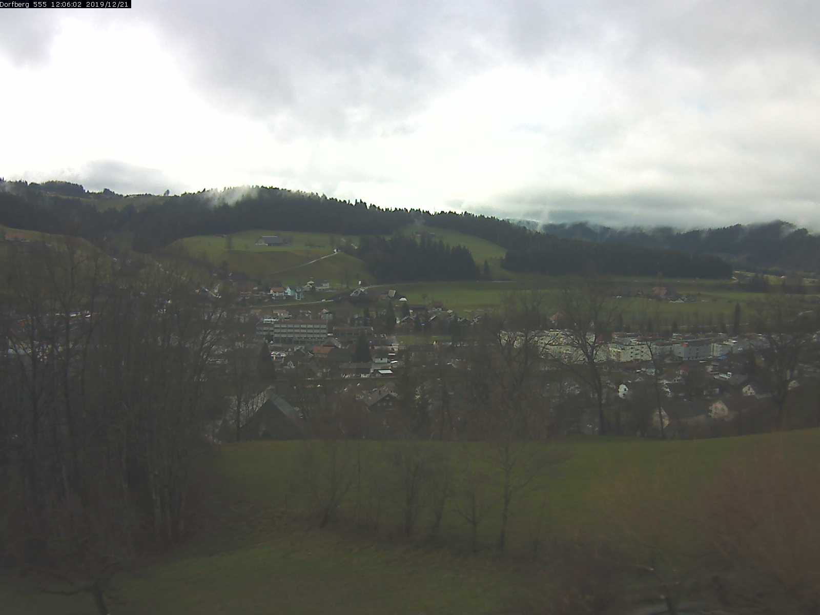 Webcam-Bild: Aussicht vom Dorfberg in Langnau 20191221-120601