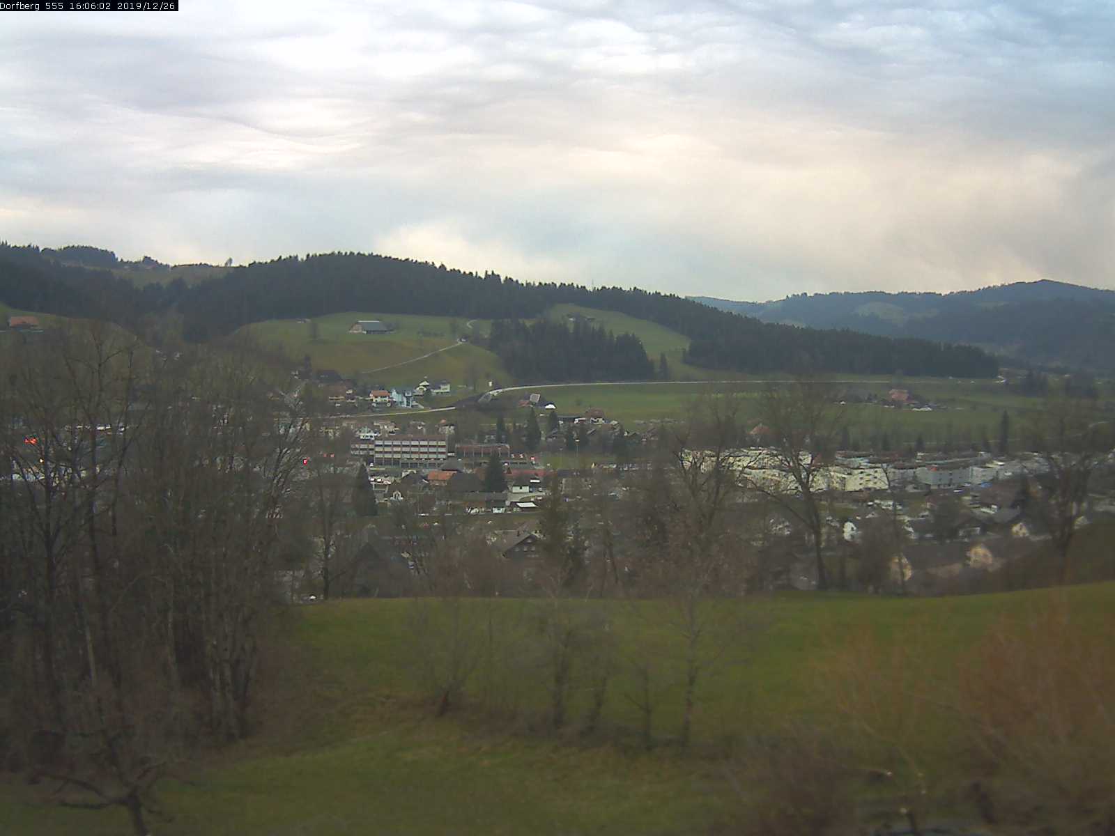 Webcam-Bild: Aussicht vom Dorfberg in Langnau 20191226-160601