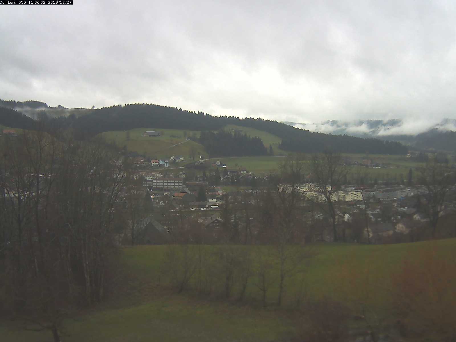 Webcam-Bild: Aussicht vom Dorfberg in Langnau 20191227-110601