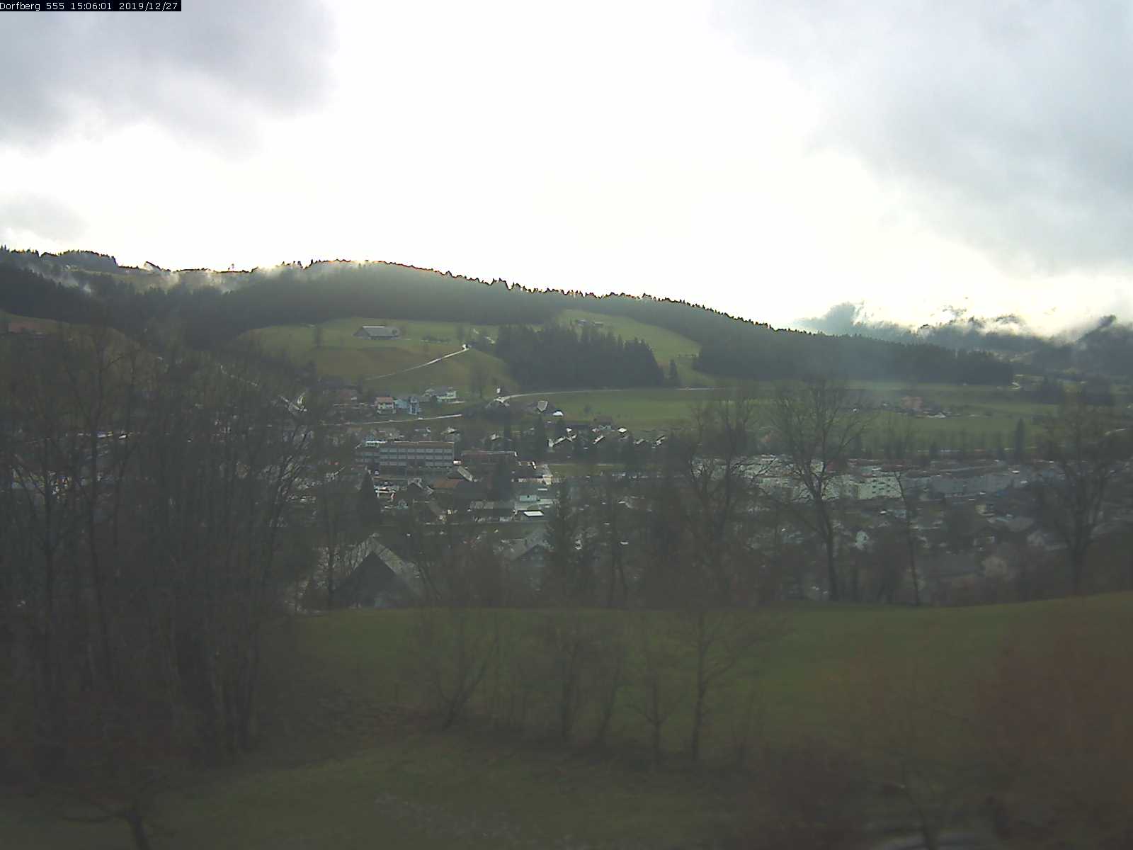 Webcam-Bild: Aussicht vom Dorfberg in Langnau 20191227-150601