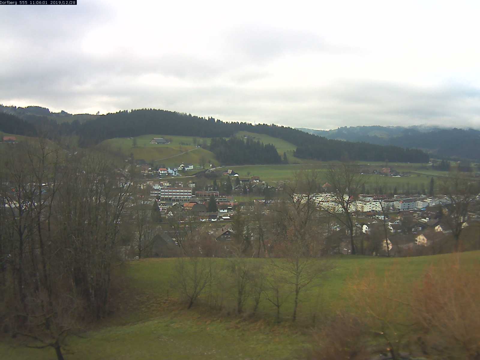 Webcam-Bild: Aussicht vom Dorfberg in Langnau 20191228-110601