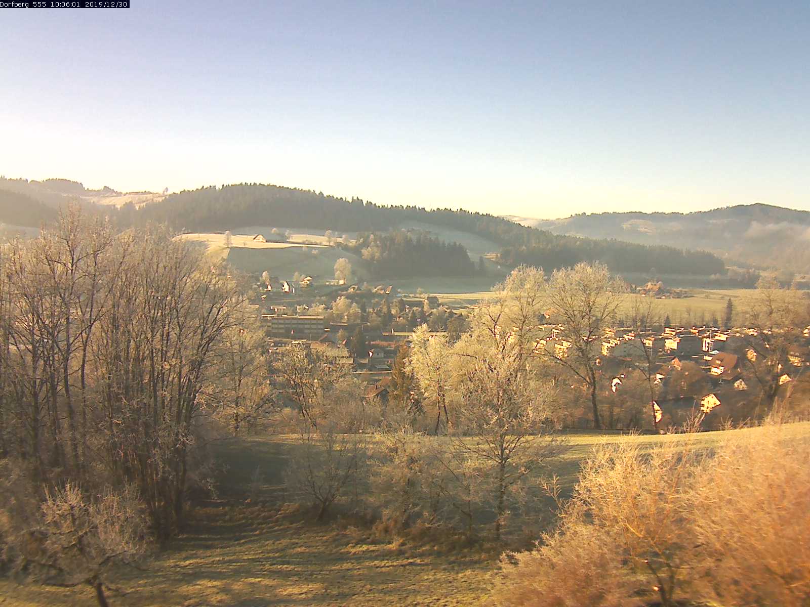 Webcam-Bild: Aussicht vom Dorfberg in Langnau 20191230-100601