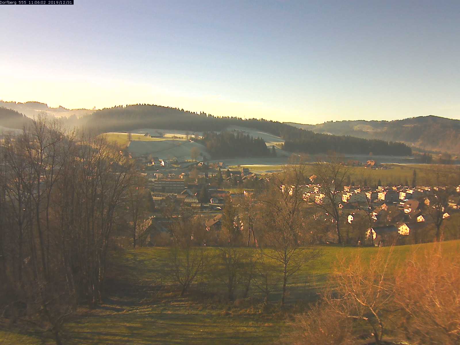 Webcam-Bild: Aussicht vom Dorfberg in Langnau 20191231-110601