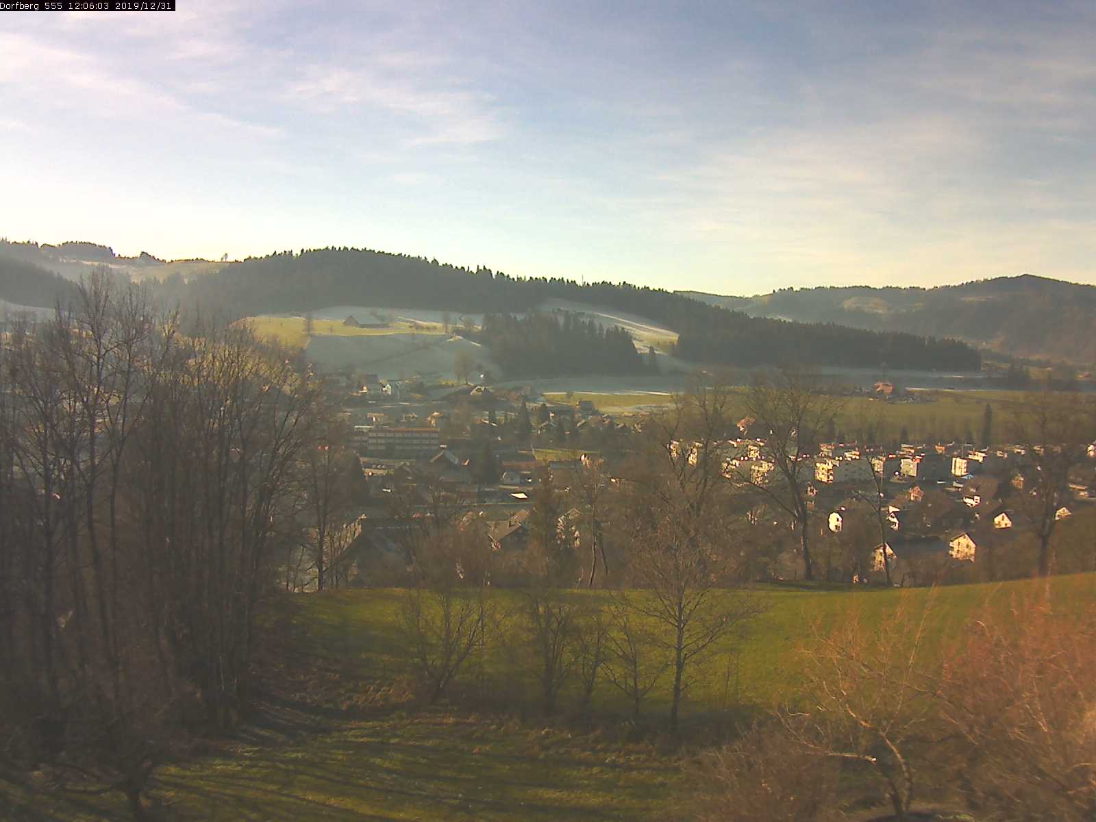 Webcam-Bild: Aussicht vom Dorfberg in Langnau 20191231-120602