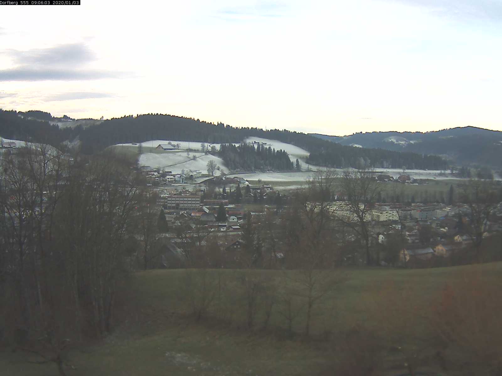 Webcam-Bild: Aussicht vom Dorfberg in Langnau 20200103-090601