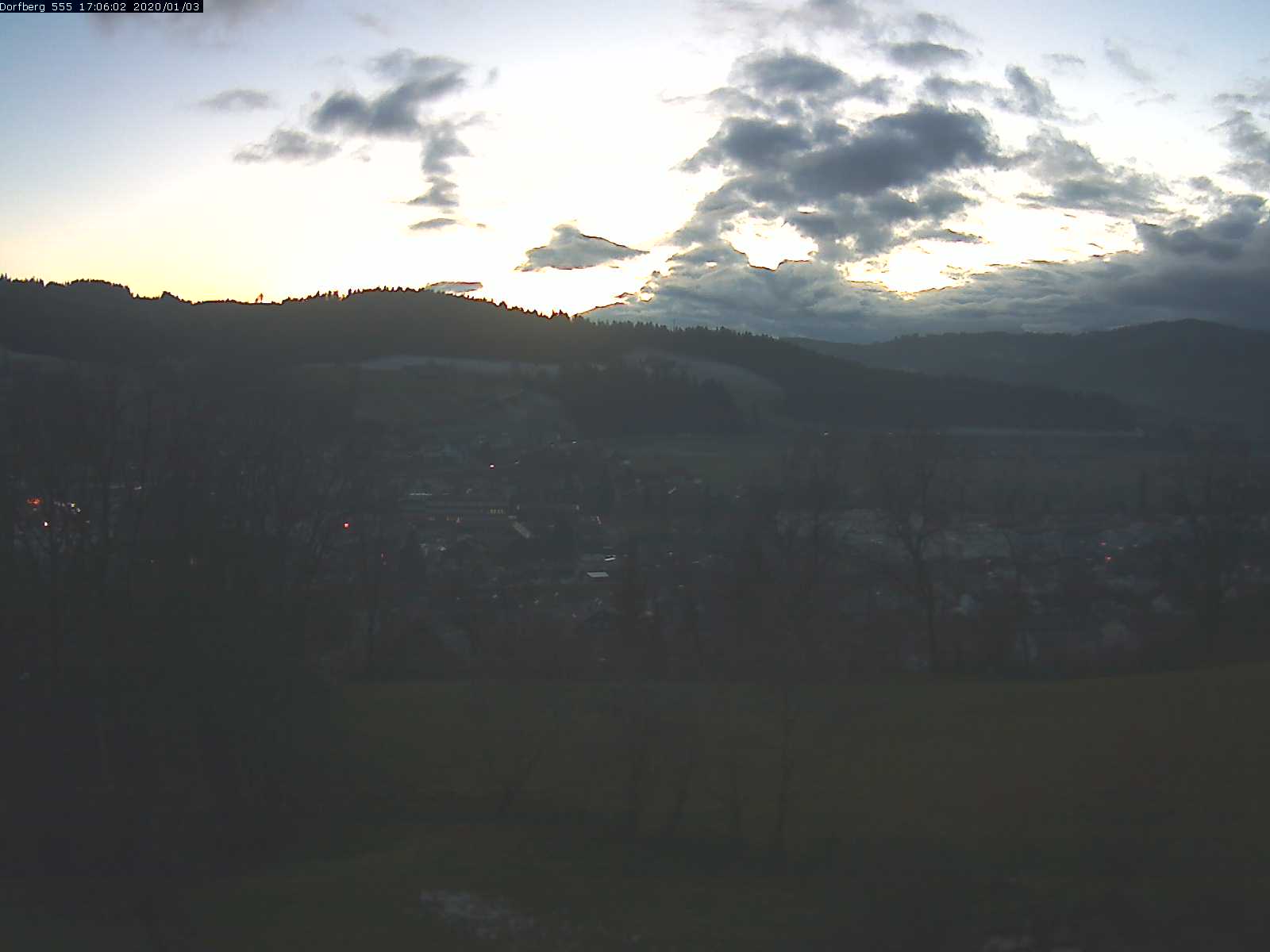 Webcam-Bild: Aussicht vom Dorfberg in Langnau 20200103-170601
