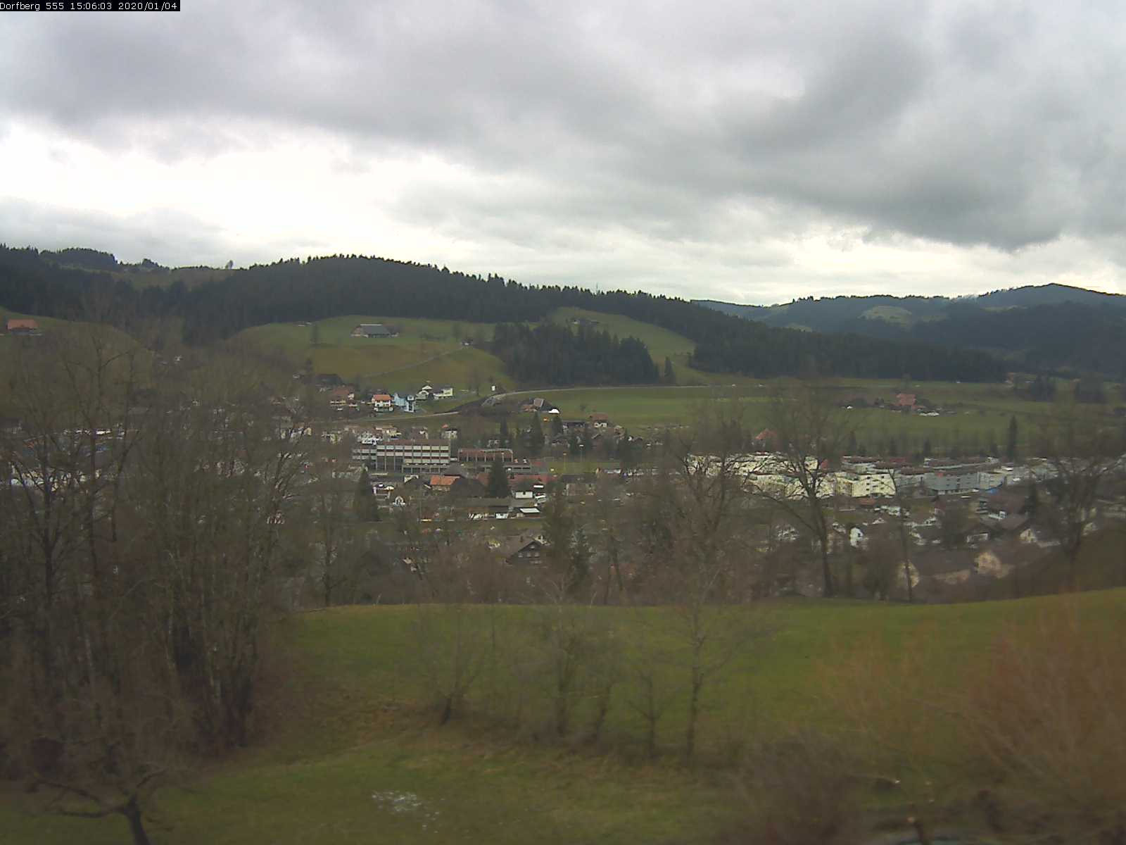 Webcam-Bild: Aussicht vom Dorfberg in Langnau 20200104-150601