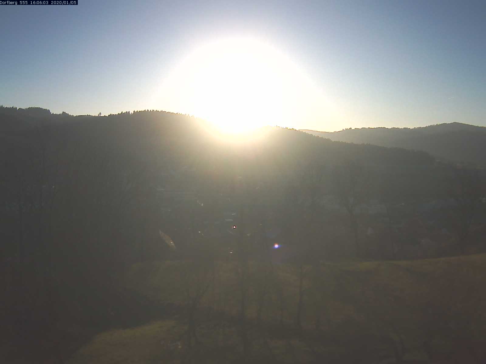 Webcam-Bild: Aussicht vom Dorfberg in Langnau 20200105-160602