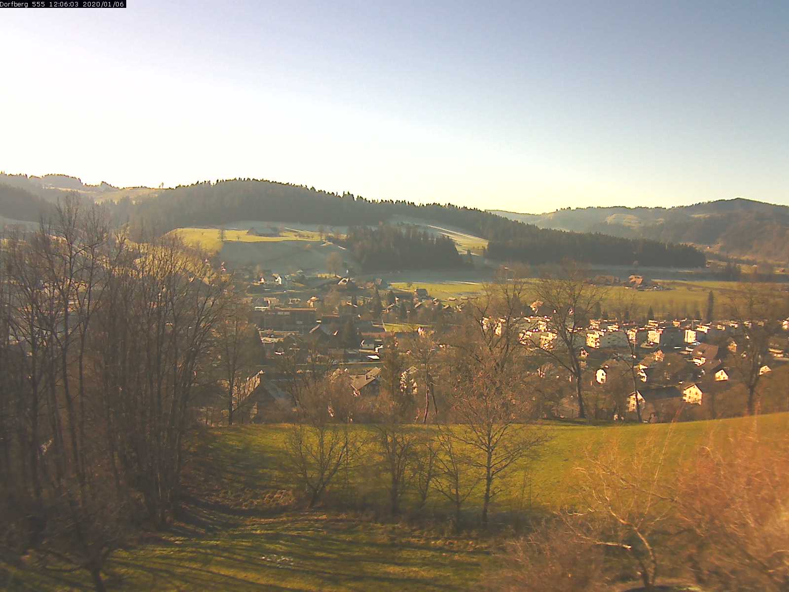 Webcam-Bild: Aussicht vom Dorfberg in Langnau 20200106-120601