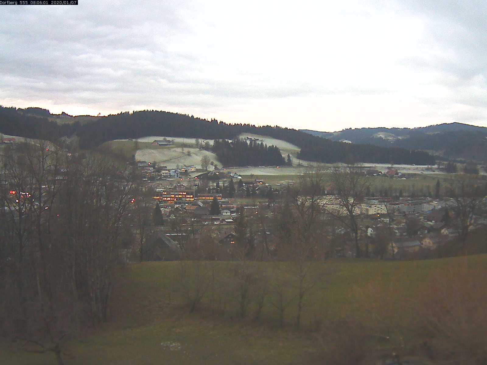 Webcam-Bild: Aussicht vom Dorfberg in Langnau 20200107-080601