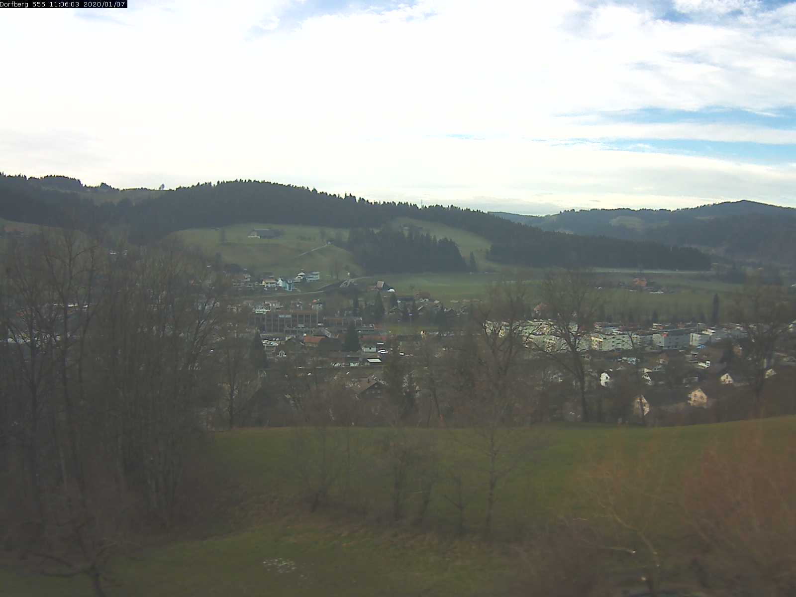 Webcam-Bild: Aussicht vom Dorfberg in Langnau 20200107-110601