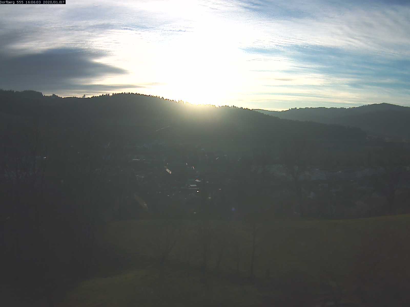 Webcam-Bild: Aussicht vom Dorfberg in Langnau 20200107-160602