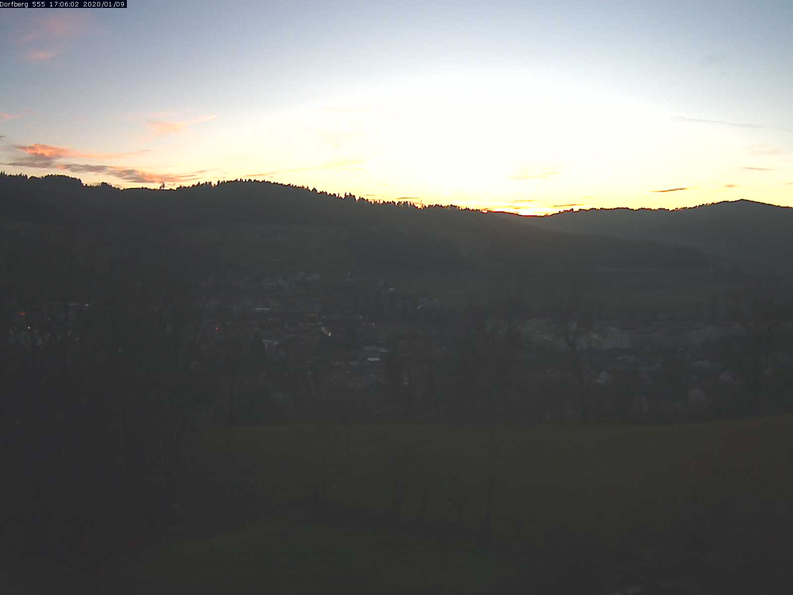 Webcam-Bild: Aussicht vom Dorfberg in Langnau 20200109-170601