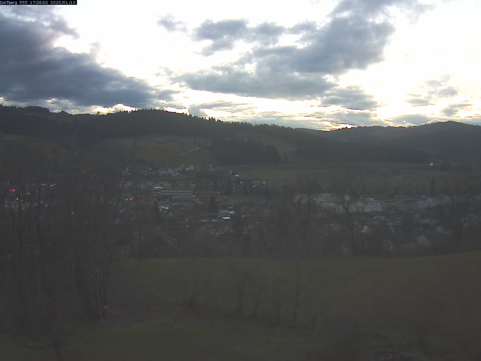 Webcam-Bild: Aussicht vom Dorfberg in Langnau 20200110-170601