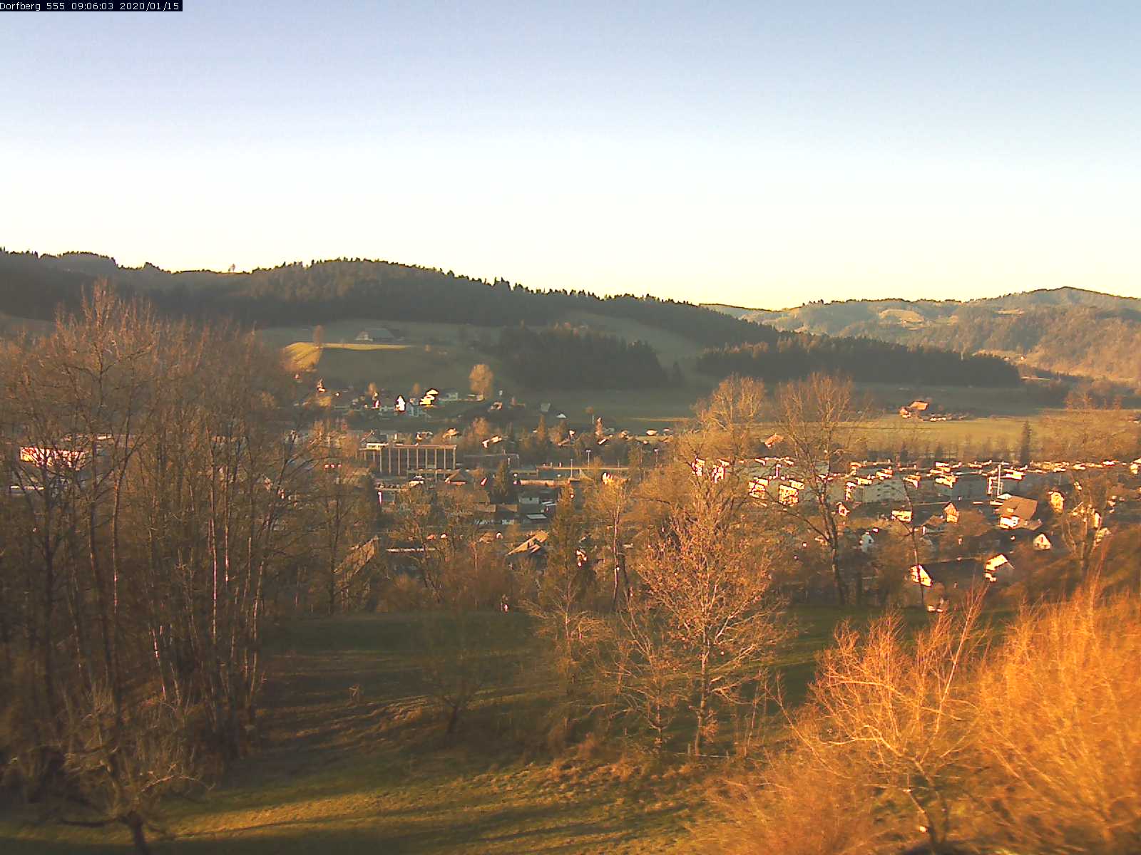 Webcam-Bild: Aussicht vom Dorfberg in Langnau 20200115-090601