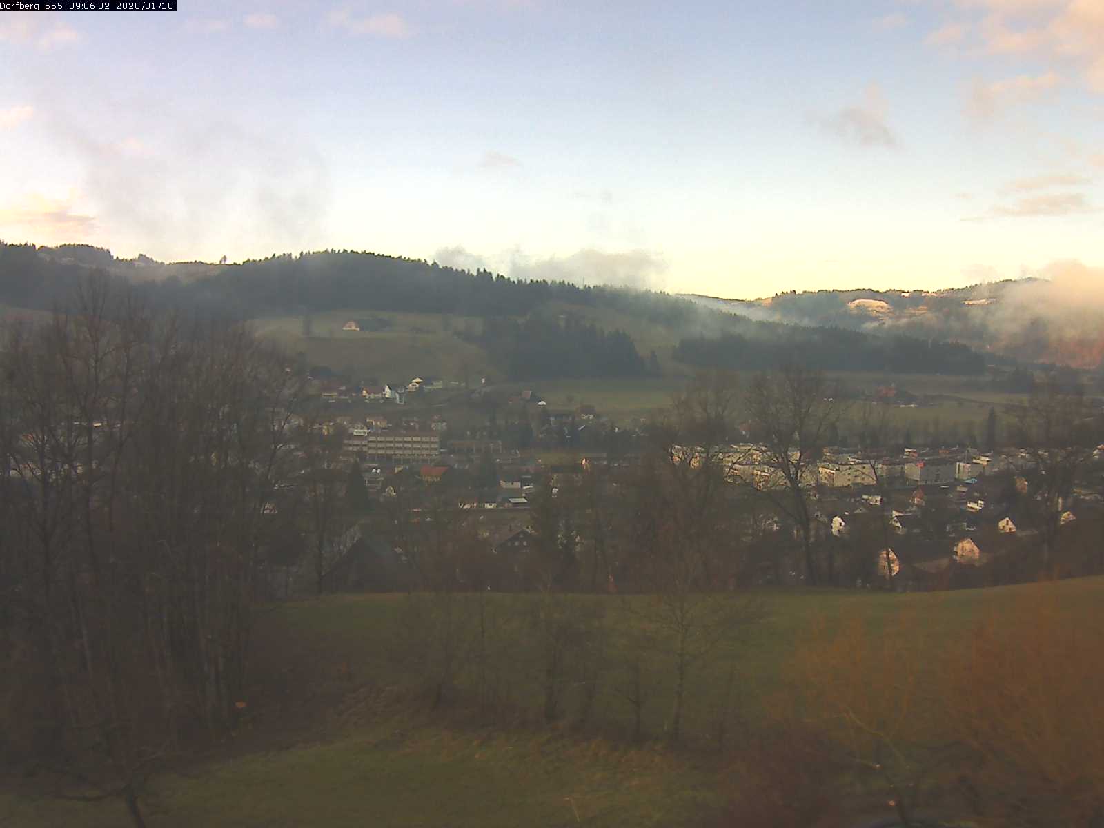 Webcam-Bild: Aussicht vom Dorfberg in Langnau 20200118-090601