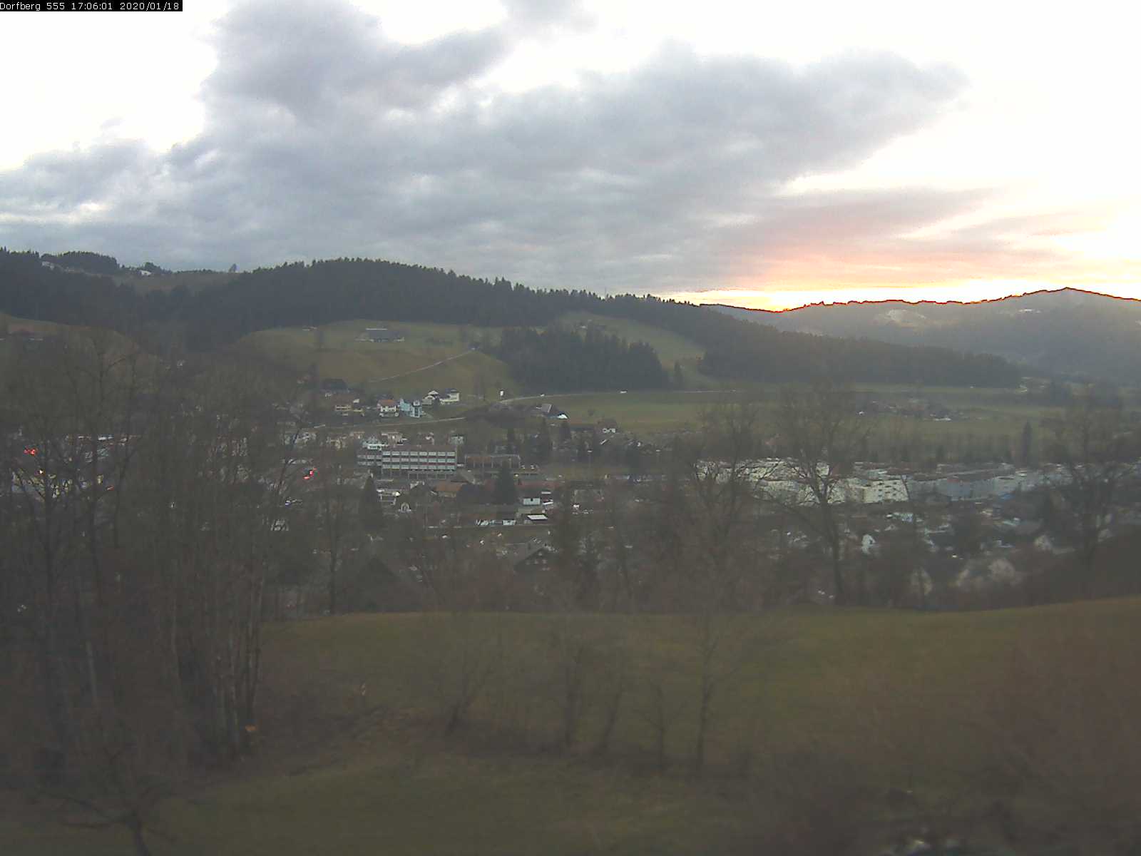 Webcam-Bild: Aussicht vom Dorfberg in Langnau 20200118-170601