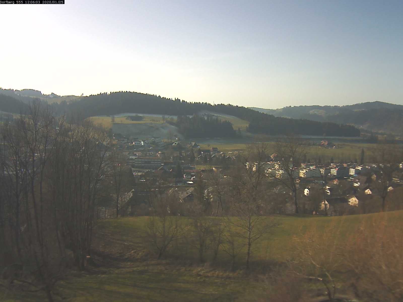 Webcam-Bild: Aussicht vom Dorfberg in Langnau 20200125-120601