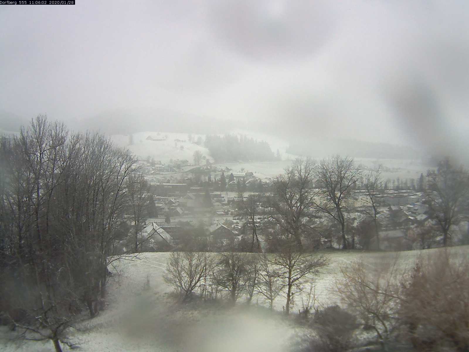 Webcam-Bild: Aussicht vom Dorfberg in Langnau 20200128-110601