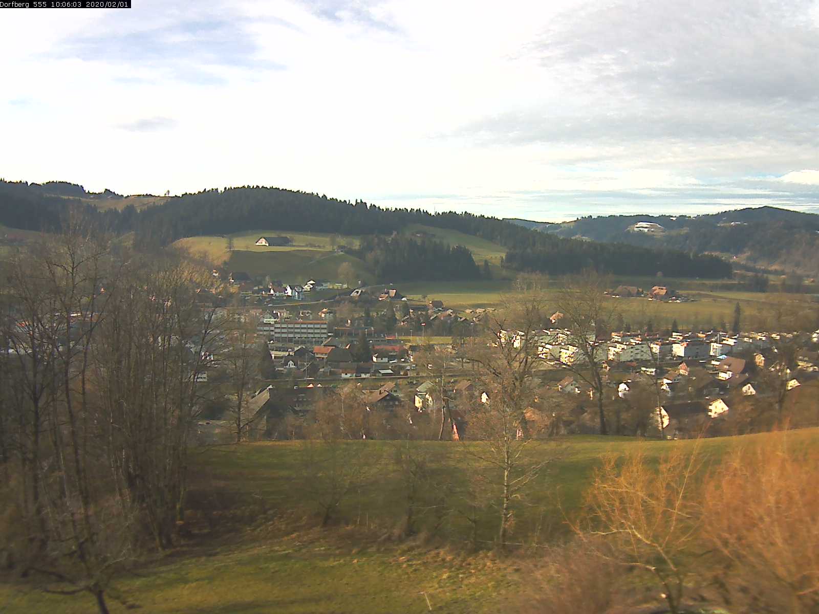 Webcam-Bild: Aussicht vom Dorfberg in Langnau 20200201-100601